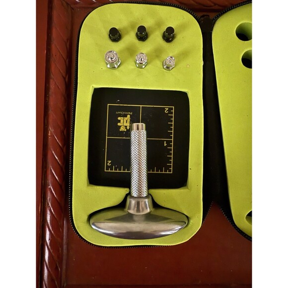 Provo Craft Silent Setter - Eyelet Setter Crafting Case And Tools - Picture 6 of 9